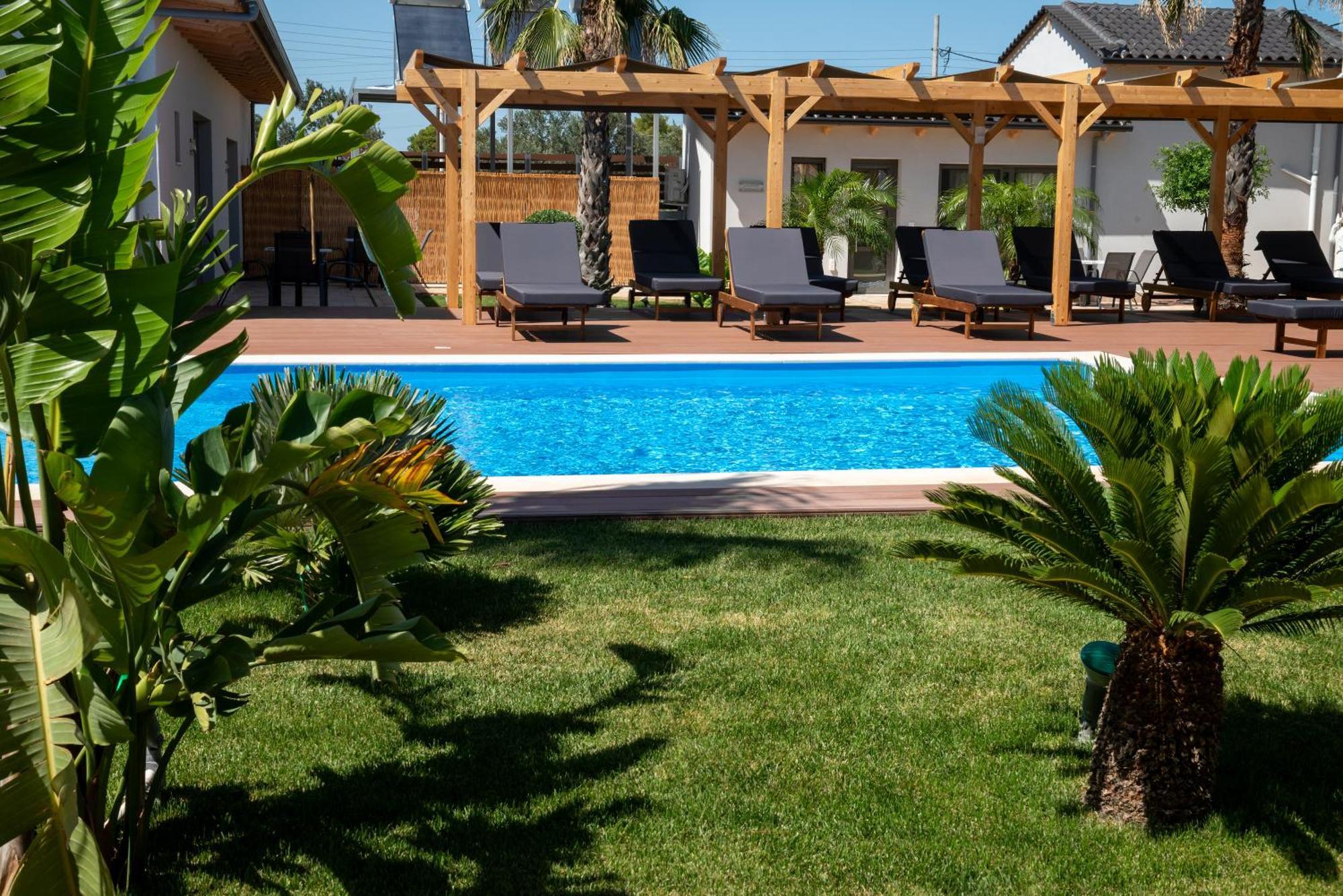 Paradise Apartments Artemida المظهر الخارجي الصورة